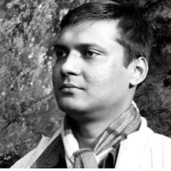 Pramod ranjan प्रमोद रंजन की दिलचस्पी सबाल्टर्न अध्ययन, आधुनिकता के विकास और ज्ञान के दर्शन में रही है। ‘साहित्येतिहास का बहुजन पक्ष’, ‘बहुजन साहित्य की प्रस्तावना’ और ‘शिमला-डायरी’ उनकी प्रमुख पुस्तकें हैं। उनके द्वारा संपादित दक्षिण भारत के सामाजिक-क्रांतिकारी ईवी रामासामी पेरियार के प्रतिनिधि विचारों पर केंद्रित तीन पुस्तकों का प्रकाशन हाल ही में हुआ है। रंजन इन दिनों असम विश्वविद्यालय के रवींद्रनाथ टैगोर स्कूल ऑफ लैंग्वेज एंड कल्चरल स्टडीज में प्राध्यापक हैं।