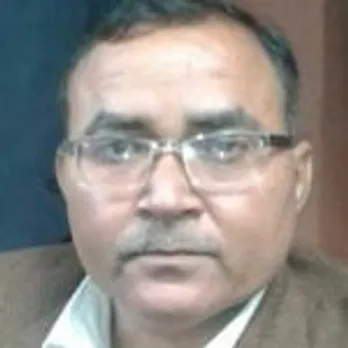 Madhuvan Dutt Chaturvedi मधुवन दत्त चतुर्वेदी, लेखक वरिष्ठ अधिवक्ता हैं।