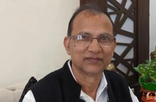 तपेंद्र प्रसाद, लेखक अवकाश प्राप्त आईएएस अधिकारी व पूर्व कैबिनेट मंत्री व सम्यक पार्टी के राष्ट्रीय अध्यक्ष हैं।