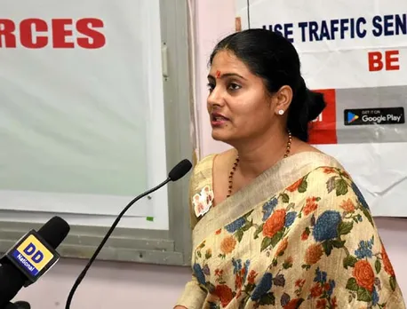 अनुप्रिया जैसी प्रतिभाओं को सवर्णवादी दलों से जुड़ने से रोक लें बहुजनवादी दल !