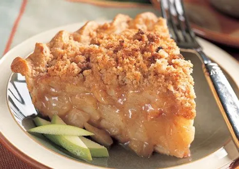 Cinnamon Apple Crumb Pie | Recipe | Cinnamon crumble, Amish recipes, Best apple  pie