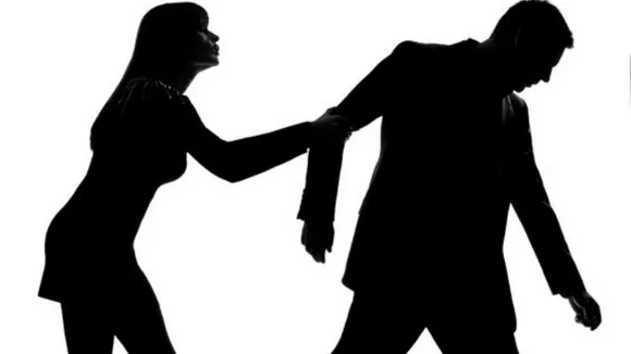Relationship: सेल्फ-ऑब्सेस्ड पार्टनर से कैसे डील करें