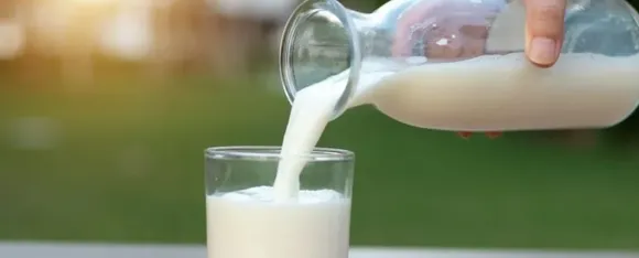 Milk For Health: रात को दूध पीने के जानें स्वास्थ्य लाभ
