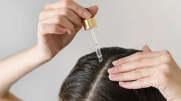 Fast Hair Growth Tips:  घटती हेयरलाइन पर इन टिप्स की मदद होगी हेयर ग्रोथ