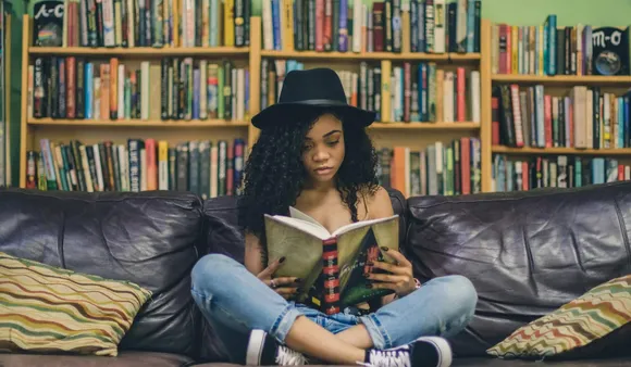 Reading Tips: रोज़ाना पढ़ने की आदत कैसे डालें