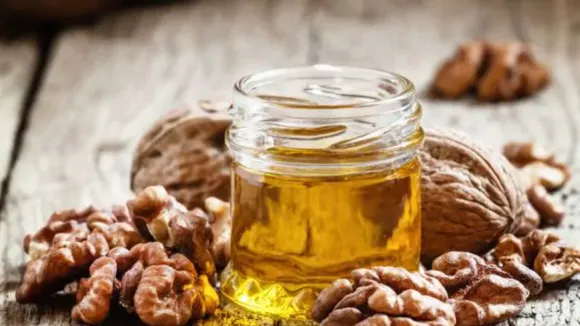 walnuts oil