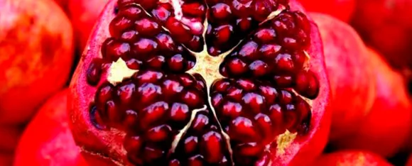 Pomegranate Benefits: स्वास्थ्य के लिेए बहुत फायदेमंद है अनार को खाना