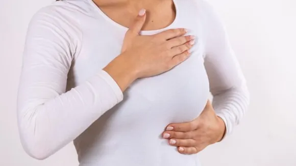 Menopause Tips: मेनोपॉज के दौरान ब्रेस्ट में दर्द होने पर ये 5 चीज़े जरूर करें
