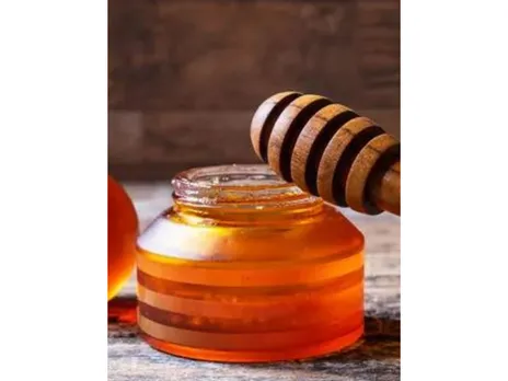 Honey For Women: जानें महिलाओं के लिए शहद है कितना फायदेमंद