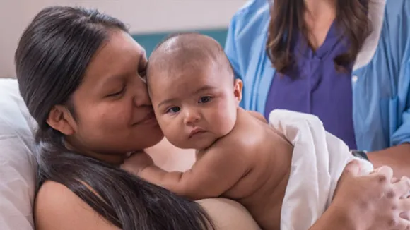 PARENTING TIPS: शिशु के लिए पहले 6 महीने तक स्तनपान क्यों जरूरी है?