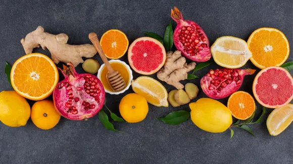 Winter Fruits: 5 सर्दियों के फल जो आपके शरीर को लाभ पहुंचाते हैं
