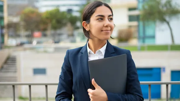 Women & Career: करियर को आगे बढ़ाने के लिए 5 टिप्स
