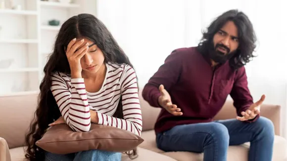 Marital Life Issues: जानिए क्यों आपकी शादी में विवाद बढ़ रहे हैं?