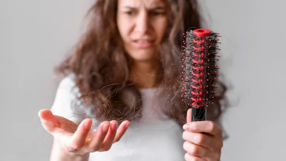 Protein & Hair Fall: क्या प्रोटीन बालों का झड़ना कम कर सकता है?