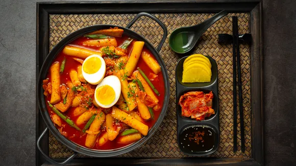 इन 5 मशहूर Korean Dishes को जरूर करें ट्राई