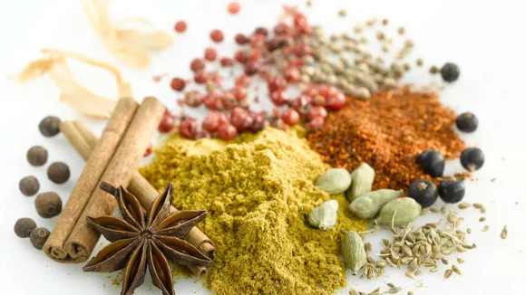 Spice & Herb Magic: मसालों और जड़ी-बूटियों से स्वास्थ्य लाभ