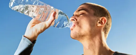 Hydrate Ourself: जानें गर्मी के मौसम में खुद को कैसे हाइड्रेट रखें
