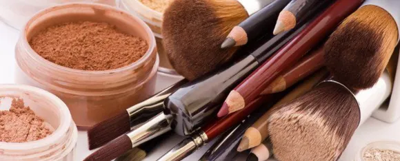 Long-Lasting Makeup: मेकअप को लॉन्गलास्टिंग बनाने के लिए 5 टिप्स