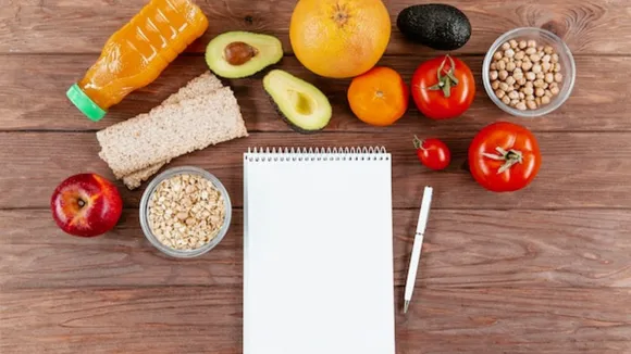 Menopause Dietary Tips: मेनोपॉजल महिलाओं के लिए सही आहार चुनाव