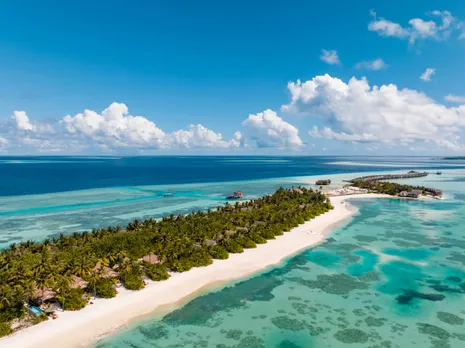 OZEN LIFE MAADHOO—a pristine private island retreat where luxury meets sustainability in the heart of the Maldives.