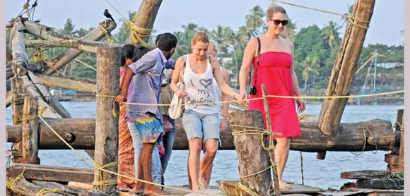 Foreign tourist arrivals rise 5 per cent to 1.05 crore in 2018: Report