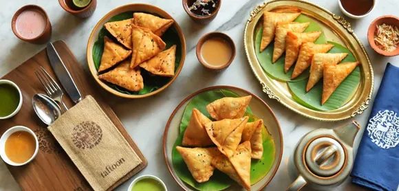 Sip on some Chai paired with Samosas at Taftoon, this Monsoon!