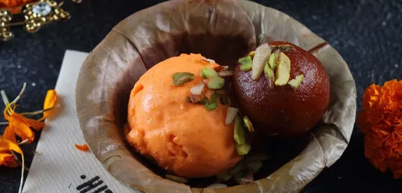 Kuch meetha hojaye this Diwali at Hitchki