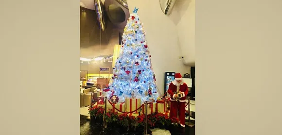 Spend an alluring Christmas with your family at Hotel Sahara Star