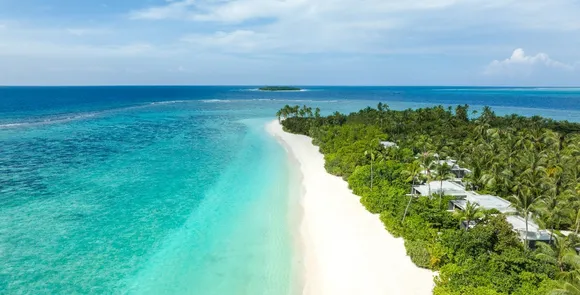 Alila Kothaifaru Maldives Opens in the Scenic RAA Atoll￼