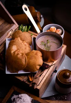 Singhade ke ate ki kadhi & Rajgira ki Poori