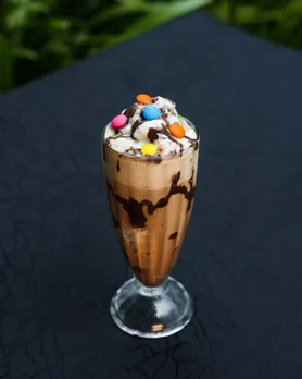 Frappe at Connections, Crowne Plaza Chennai Adyar Park