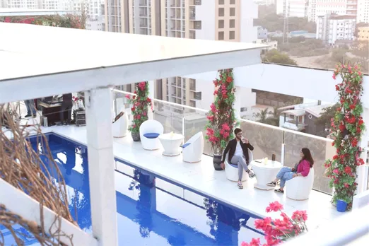 Make your way to city’s latest Greek themed rooftop restaurant by the pool ‘Santorini’ at Hilton Garden Inn Pune, Hinjawadi