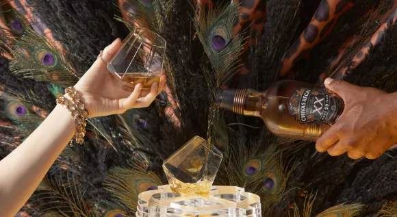 A Toast to Tradition: Celebrate Diwali with the Finest Alcohol Selections