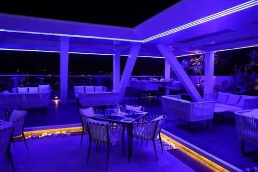 Elevate Your Evening at 5 I V E - The Sky Bar, Radisson Blu Pune Hinjawadi