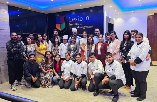 Lexicon Institute of Hotel Management Spreads Holiday Cheer with Successful Cake-Making Workshop for a Cause