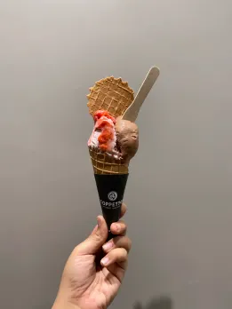 Strawberry Bliss with Coppetto Artisan Gelato: Strawberry Marble