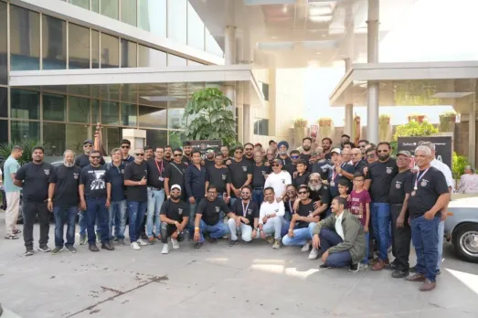 FCCCI MEGA MEET 2024: Radisson Blu Pune Hinjawadi Hosts Spectacular Showcase of Vintage Cars