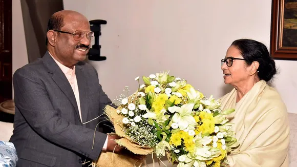 Mamata Banerjee meets Governor C V Anand Bose: খ্যমন্ত্রী মমতা বন্দ্যোপাধ্যায় সোমবার গেলেন রাজভবনে