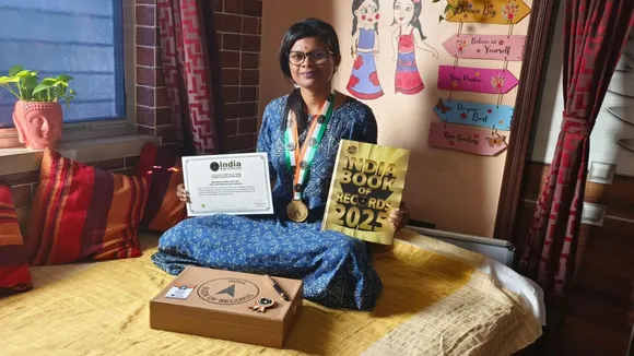 Success Story,India Book of Records,Birbhum News,west bengal news,ইন্ডিয়া বুক অফ রেকর্ডস,বীরভূমের খবর,চৈতালী গড়াই
