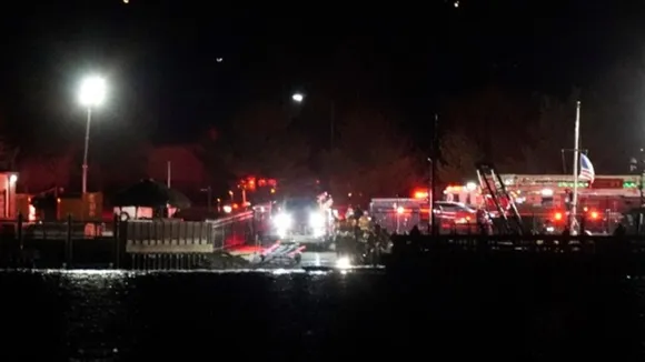 plane crash, reagan airport plane crash, washington dc plane crash, plane crash near washington dc,  us plane crash, plane crash near Potomac River, Potomac River,ওয়াশিংটনে বিমান দুর্ঘটনা,বিমান দুর্ঘটনা