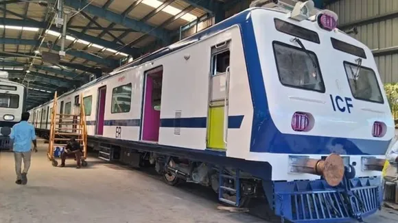 ac local train,eastern rail,rail,sealdah division,howrah division,west bengal news,এসি লোকাল ট্রেন,শিয়ালদহ ডিভিশন,হাওড়া ডিভিশন