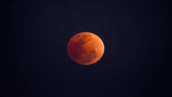 Blood Moon: পূর্ণ চন্দ্রগ্রহণকে 'ব্লাড মুন'ও বলা হয়