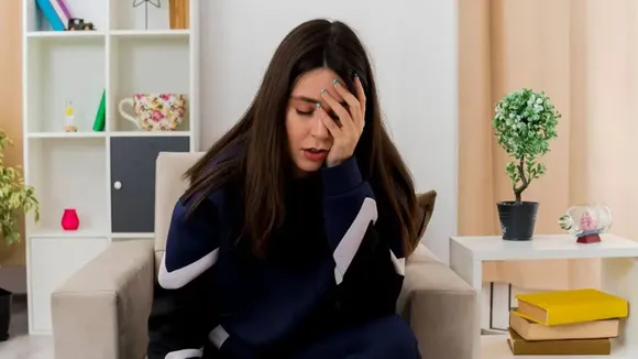 What is Depression: জীবনের প্রতি হতাশ বা অসহায় দৃষ্টিভঙ্গি থাকা বিষণ্ণতার সবচেয়ে সাধারণ লক্ষণ