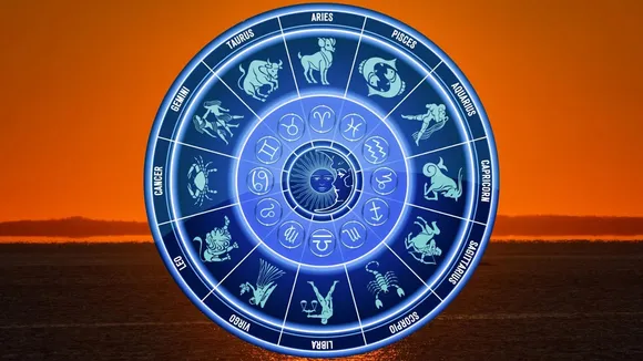 Shukra Shani Rahu Yuti 2025: ২৯ মার্চ শনির গোচরের সময় শুক্র ও রাহুর সঙ্গে মিলিত হয়ে ত্রিগ্রহী যোগের সৃষ্টি হবে