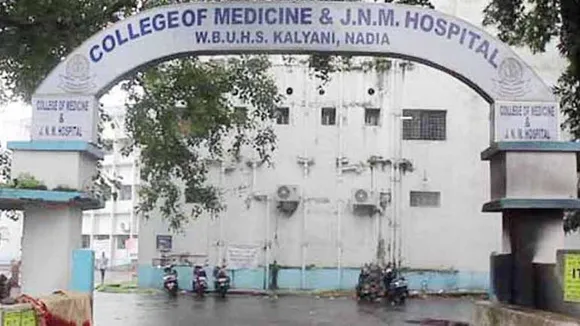 Mass resignation at JNM,Junior Doctors, Hunger Strike, Junior Doctor, Junior Doctors, Junior Doctors Strike, Hunger strike, Kalyani Jawaharlal Nehru Memorial Hospital, Mass resignation,গণইস্তফা, কল্যাণী জেএনএম হাসপাতাল, জুনিয়র ডাক্তারদের অনশন আন্দোলন