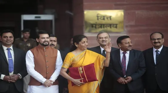 Union budget 2020 live updates: এলআইসি-র শেয়ার বিক্রির পথে কেন্দ্র
