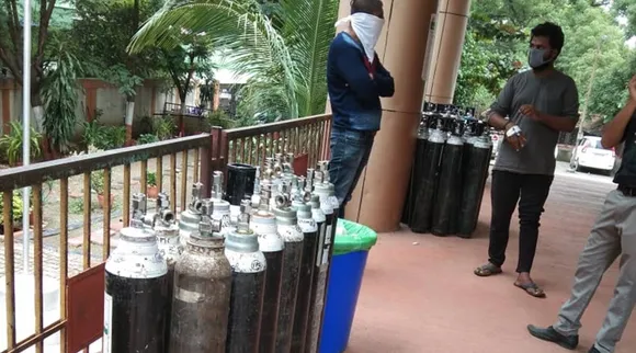 Delhi Government on Oxygen Cylinder, Arvind Kejariwal, Manish Sisodia, CovidShield, Covaccine