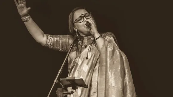 Lopamudra Mitra, Facebook troll, Bengali Singer