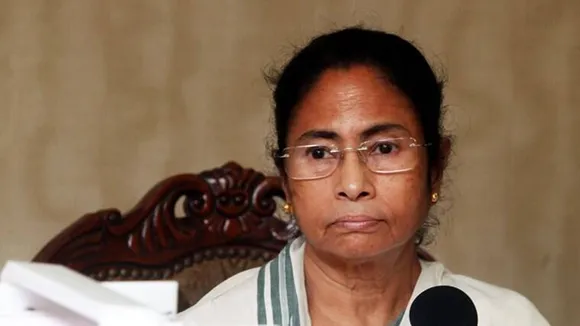 CM Mamata banerjees secucrity gurds gun stolen from train