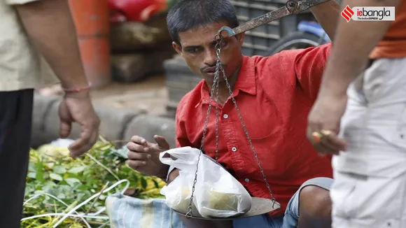 although single use plastic is banned still widely used in various markets in kolkata